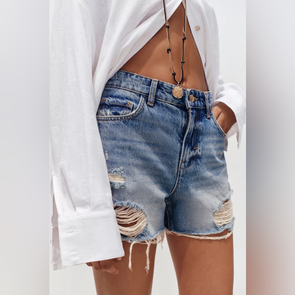 ZARA Z1975 RIPPED LOW-RISE SHORTS